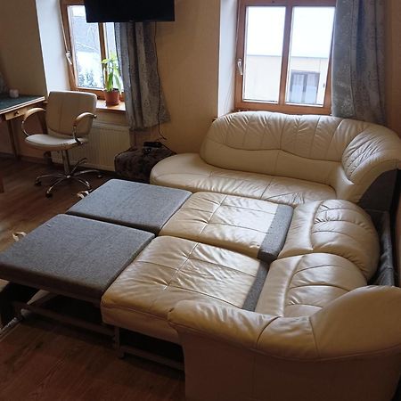 Appartement Ainas Flat à Saldus Extérieur photo